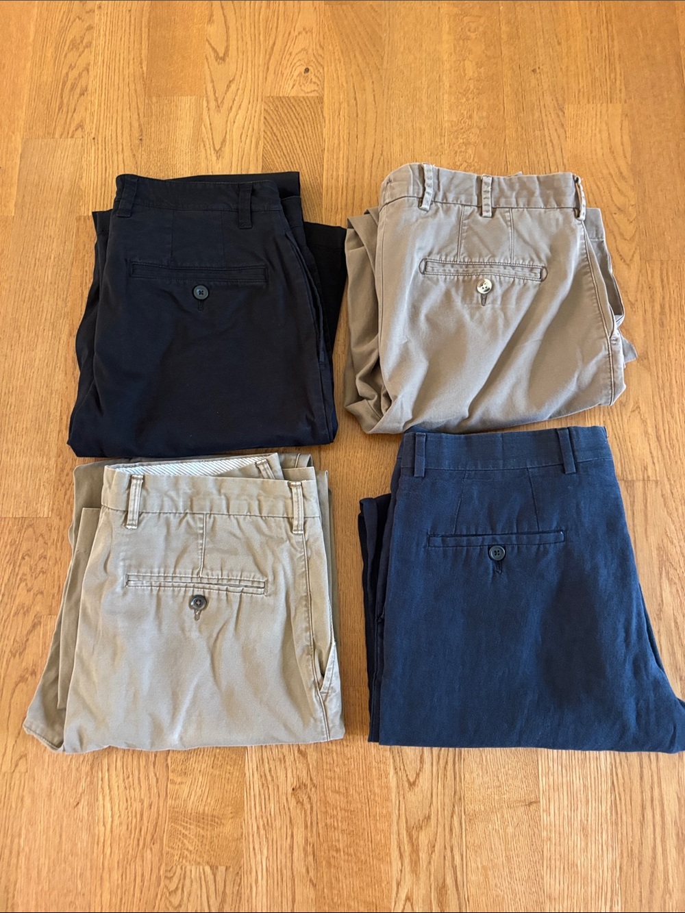 Set of 4 Men Dress Pants